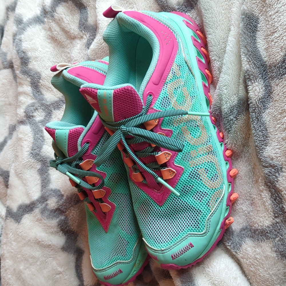 Adidas Vigor TR Women's Tennis shoes